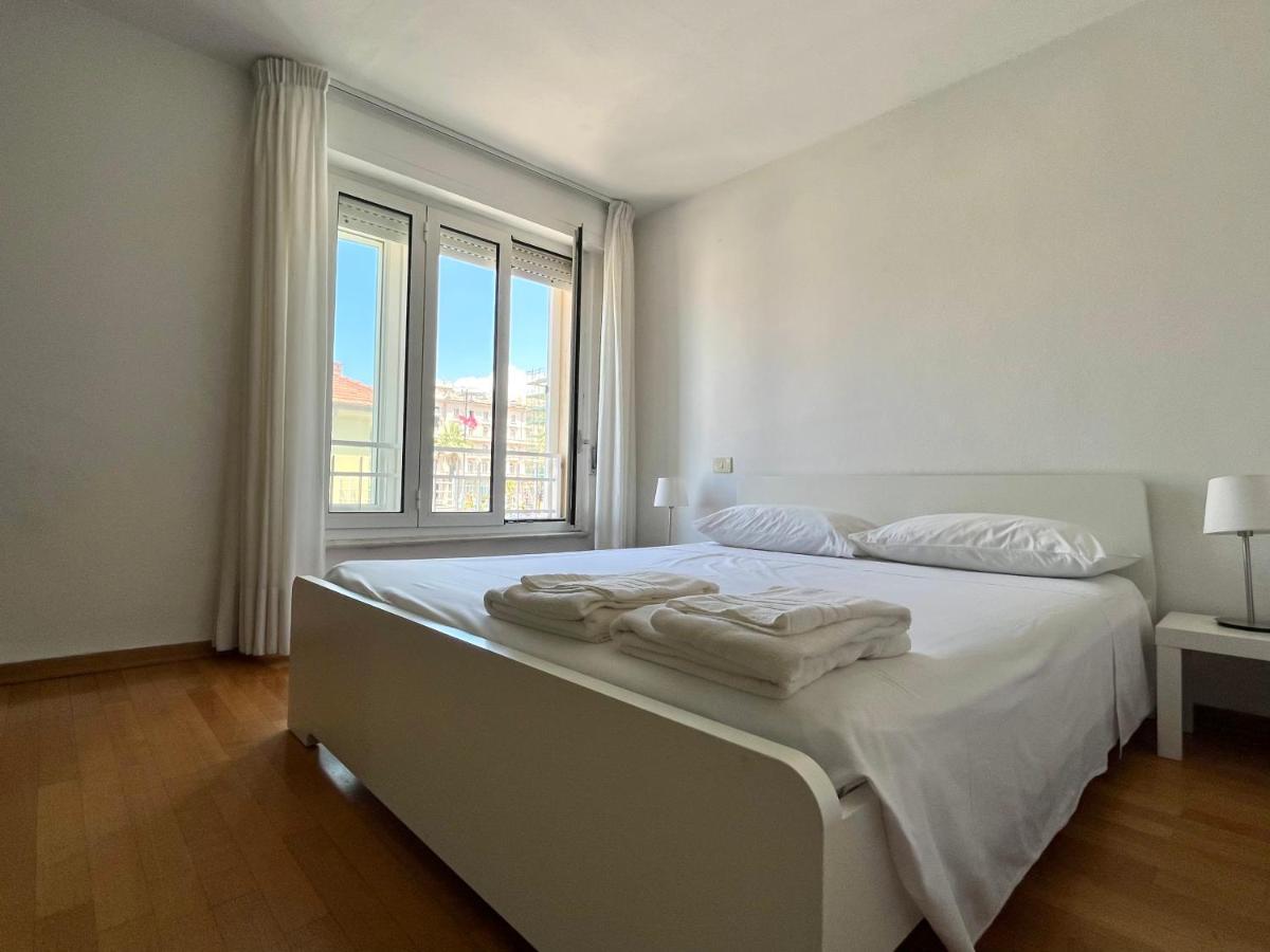 Amamare Apartments 비아레지오 외부 사진
