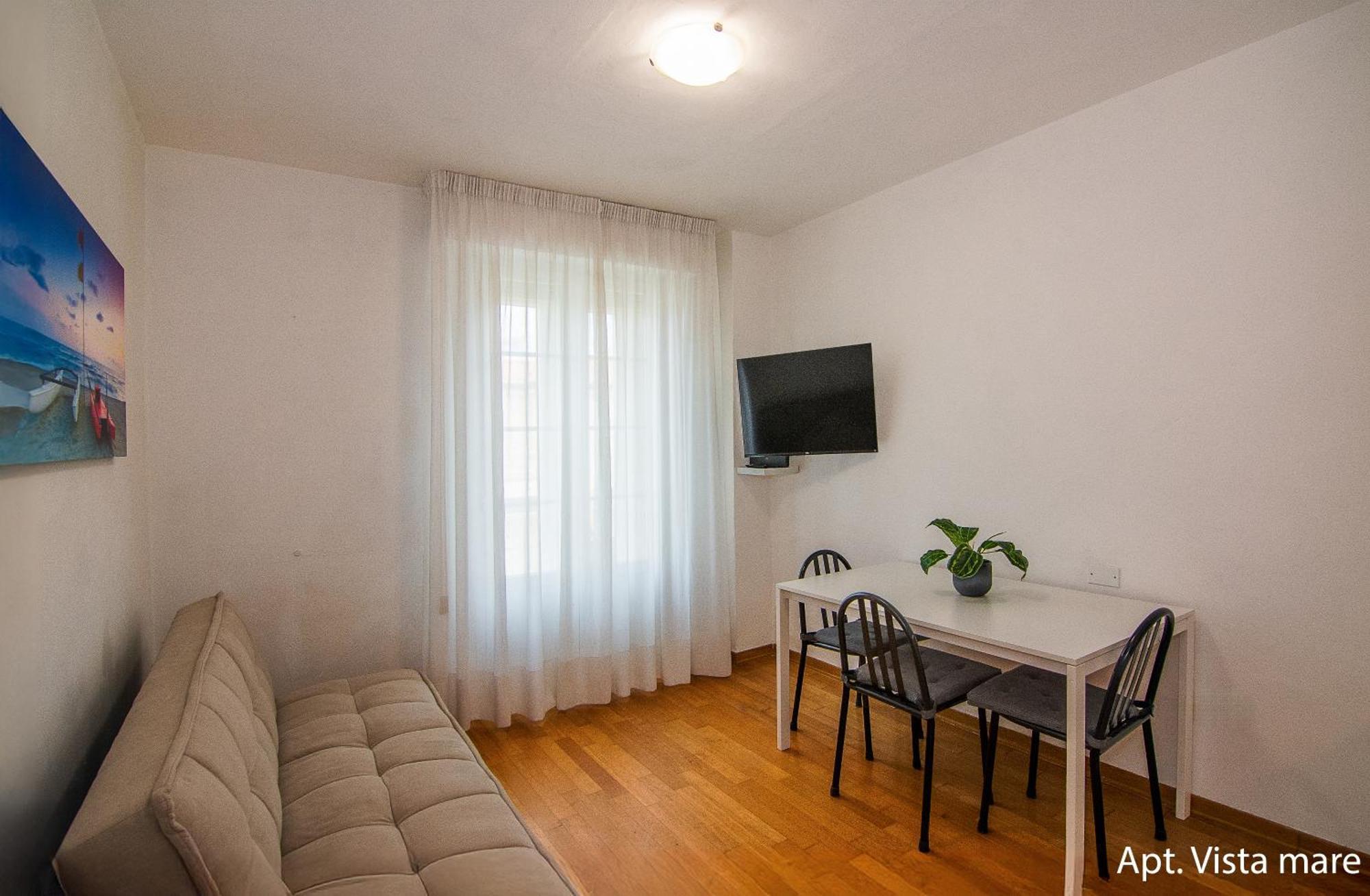 Amamare Apartments 비아레지오 외부 사진